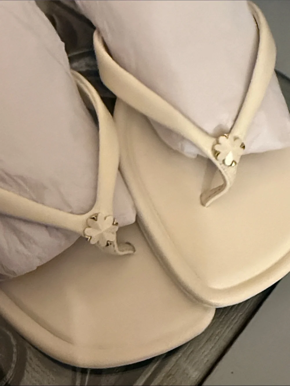 kate spade sleek thong